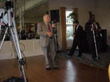 wedding_002_018f.jpg (7260 bytes)
